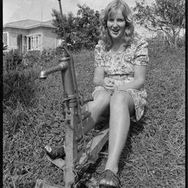 Early milking device