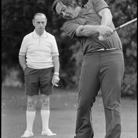 Mike Nicholson - Golf