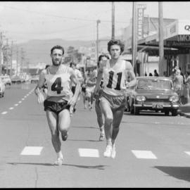 Mt Maunganui harriers - Colin Morris leading