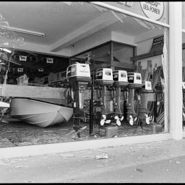 Explosion at Tauranga Marine and Underwater Centre