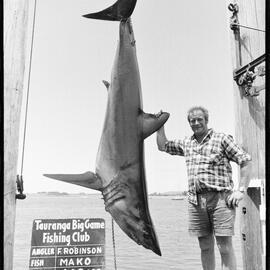 Fred Robinson and mako shark