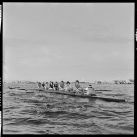 Ōtūmoetai College rowers
