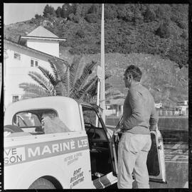 Auckland Salvage experts at the Mount beach