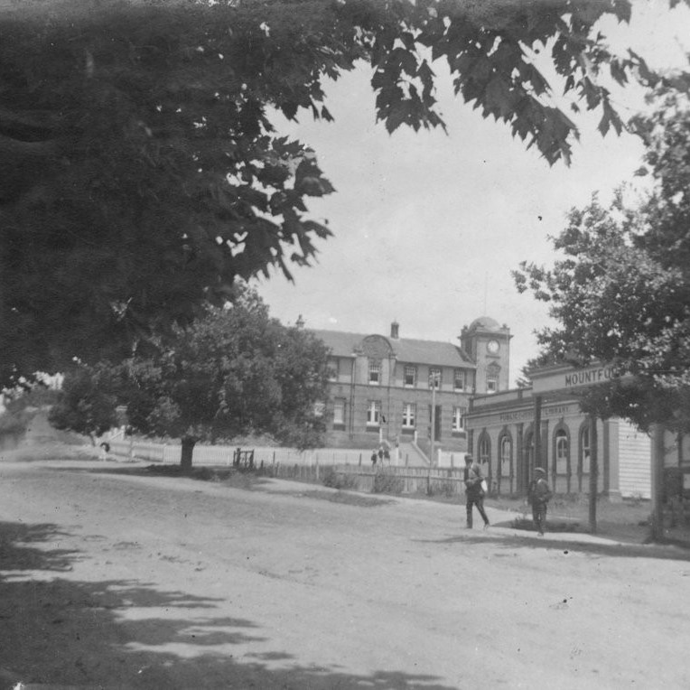 Te Ao Marama -  Tauranga City Libraries moments in history