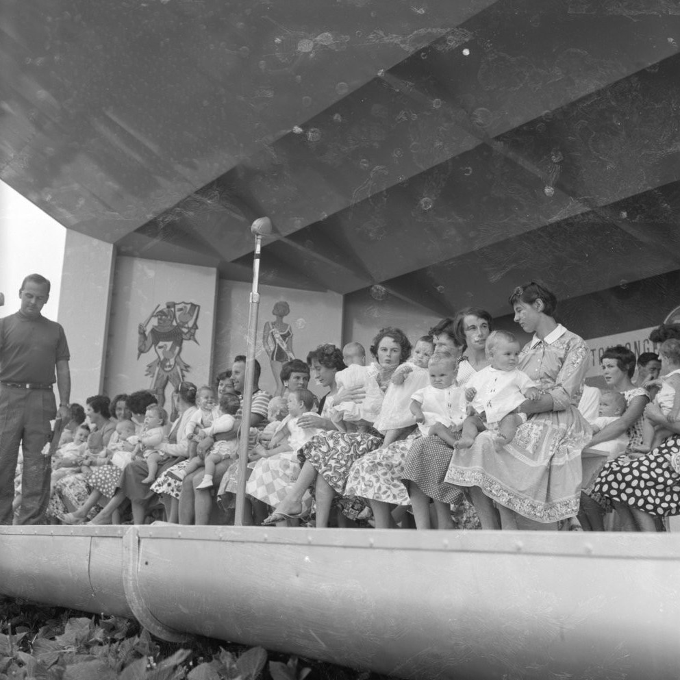 Children's Day at the Tauranga Soundshell, 1960