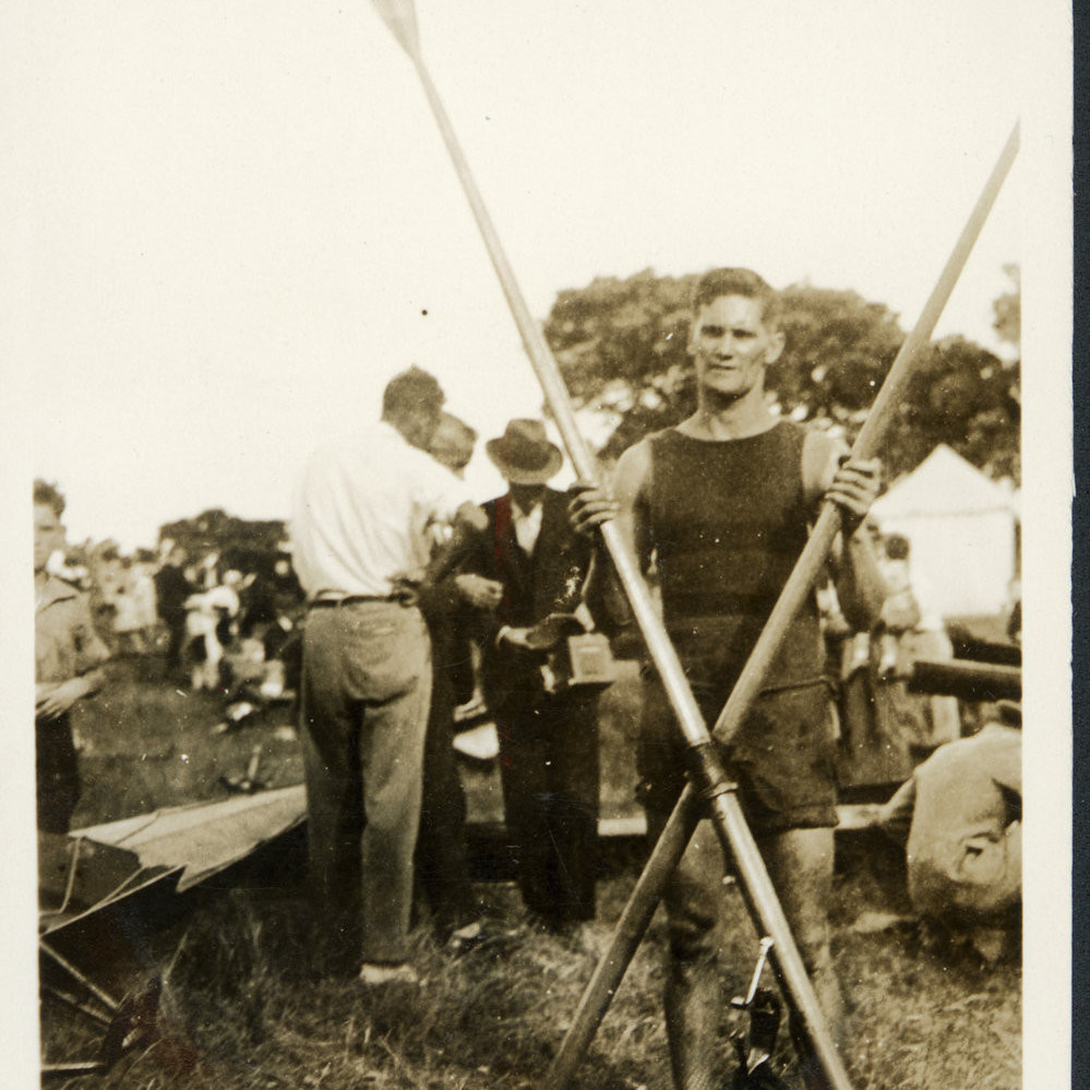 Haua, Charles William 1903-1984, (Person)