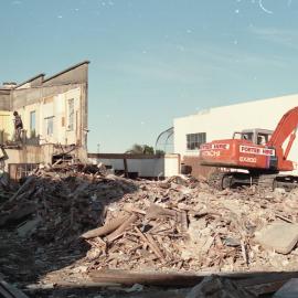 Demolition of the Masonic Hotel in 1993