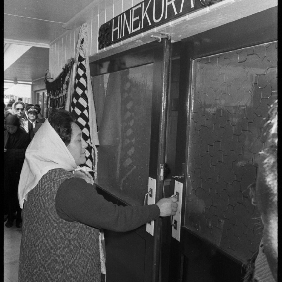Hinekura Wharekai opening, 1973 (Event)