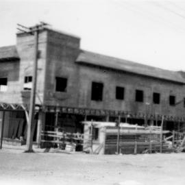 Bank Chambers, Willow and Wharf streets