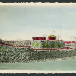 Floral ship, The Strand