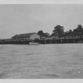 Tauranga wharf 1930