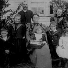 Goodyear family at Maketū