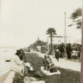 Māori Women at The Strand c. 1910