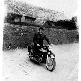 Peter Curnow riding Norton Dominator