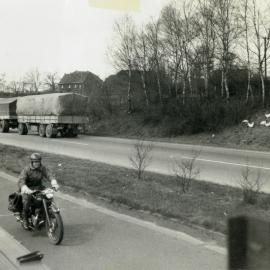 Pete Curnow escorting damaged aircraft