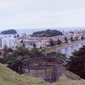 Reservoir on Mauao 2004