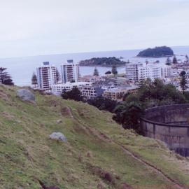 Reservoir on Mauao 2004