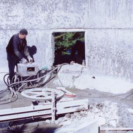 Removal of reservoir 2004