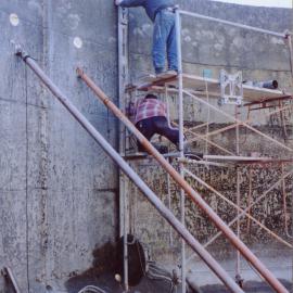 Removal of reservoir 2004