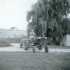 Neil Holmes on tractor 