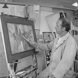 New art gallery for Tauranga: Arthur Dagley at work