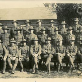 Group photo of soldiers