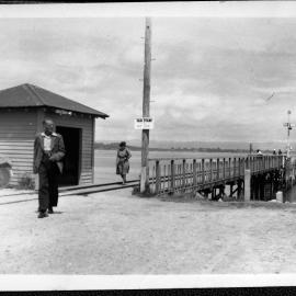 Salisbury wharf: Mum, Dad