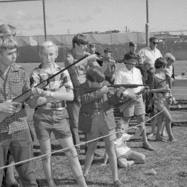 Gala Day at Ōtūmoetai : at the firing range