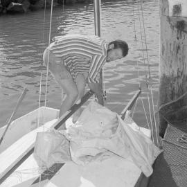 Boarding a yacht (?laser)