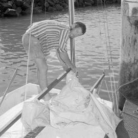 Boarding a yacht (?laser)