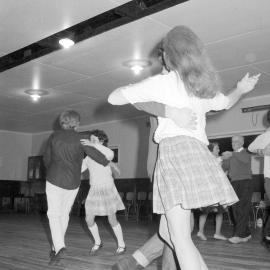 Country touch - Tauranga style : couples dancing