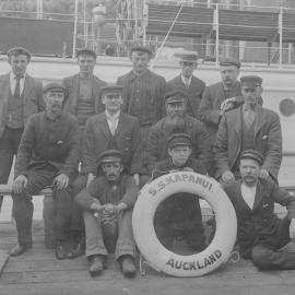Crew of the SS Kapanui circa 1902