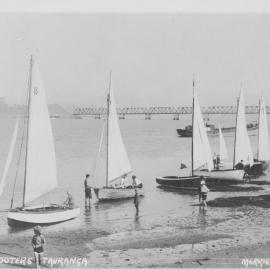 "Fourteen Footers Tauranga", 1930s