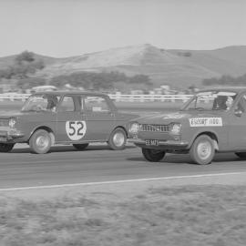 First long distance at Bay Park: Simca 1000 and Ford Escort