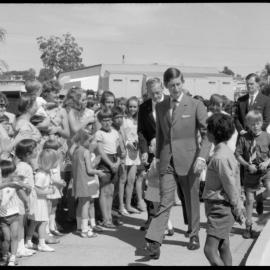 Tauranga's royal welcome: walkabout with Charles