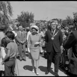 Tauranga's royal welcome: walkabout with Queen