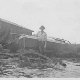Ray Tilby and Wizard Boat 1954
