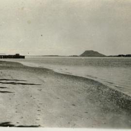 Sulphur Point wharf 1930