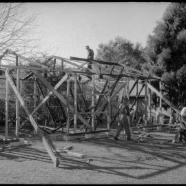 Keeping old times alive : Charlie Haua's old smithy