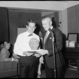 Pally pours at Gliding Club presentations