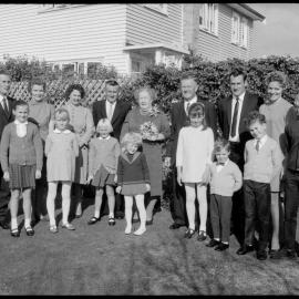 Social News : George & Katie Hansen's golden wedding