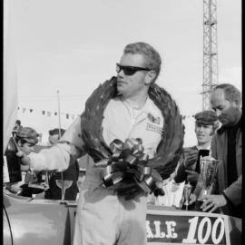 Win for Palmer: presentation to Jim Palmer