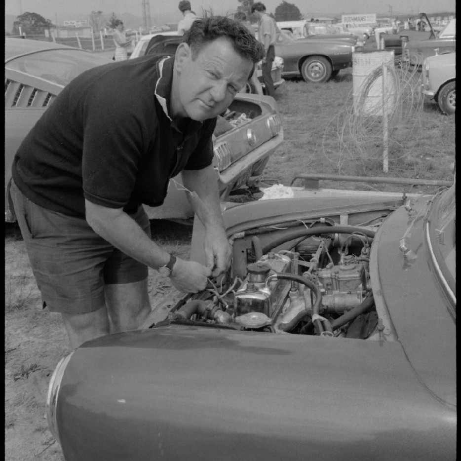 Number 95 - Logan Publishing Tauranga and Bay of Plenty Photo News Collection