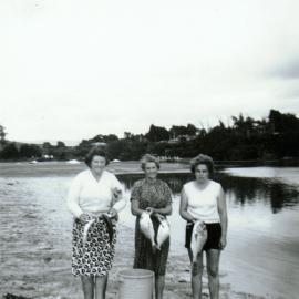 Women with fish
