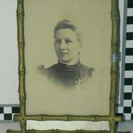 Alice Maxwell 
(Caption: Alice Maxwell)