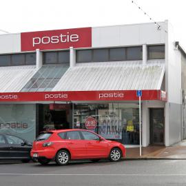 Postie from 41 Elizabeth Street near Devonport Road