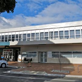 Subway from road side at 56 Elizabeth Street