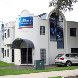 Park Street facing 2 Cameron Road Park Street frontage in 2018
