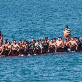 Tākitimu waka being paddled