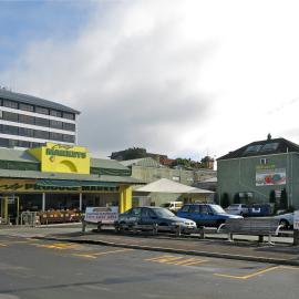 Facing the City Markets on Hamilton Street Tauranga